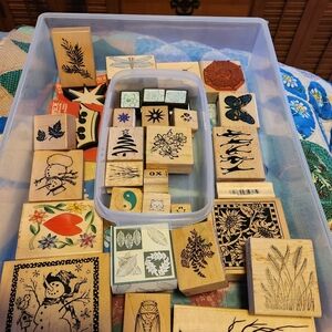 Bundle of over 30 stamps
